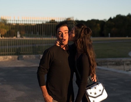 A picture of Allison Stokke with her husband, golfer Rickie Fowler.